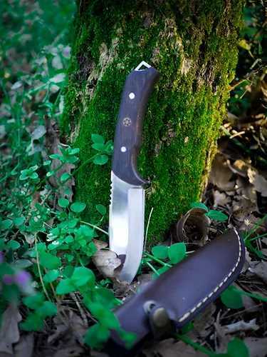 Işık Camping Bushcraft Bıçak El Yapımı Karbon Çelik Ceviz Saplı Deri Kılıflı